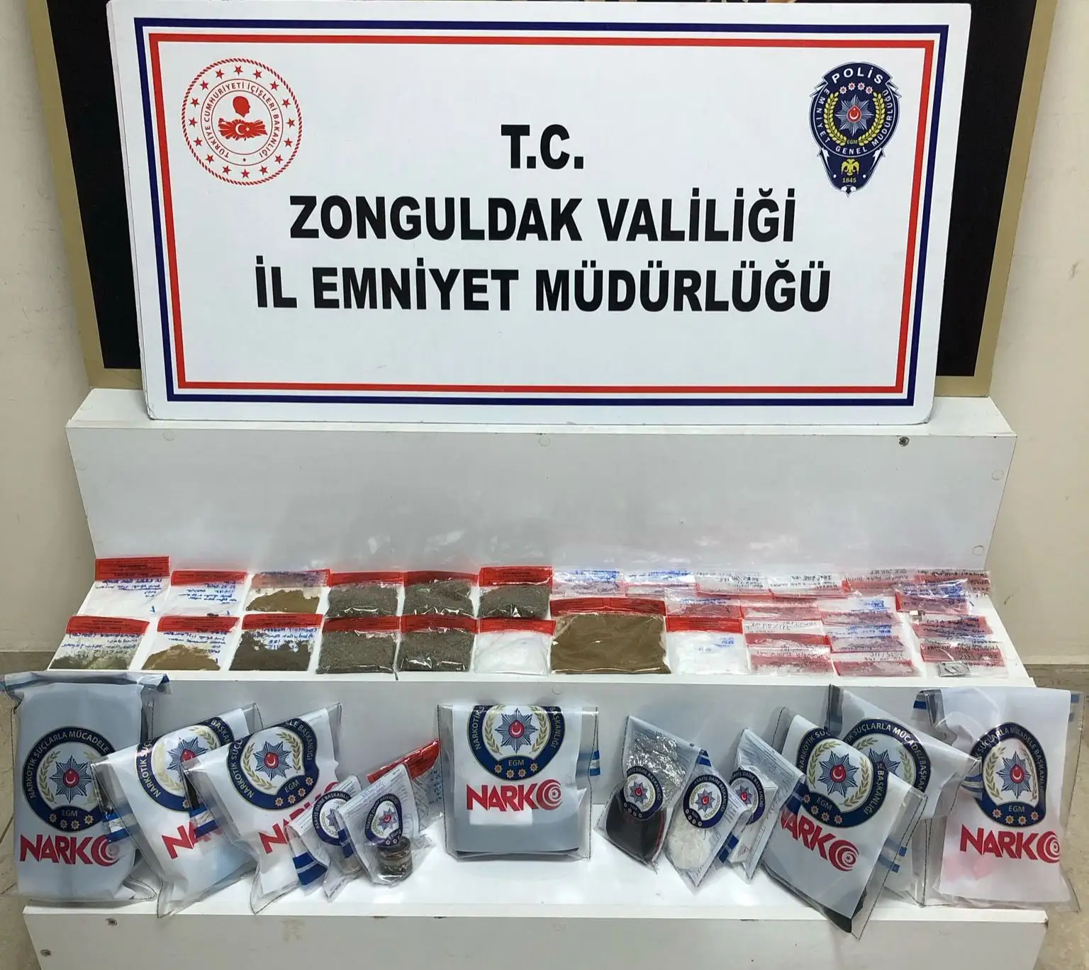 Uyuşturucu Operasyonu: 3 Kişi Gözaltına alındı 1 Kişi Tutuklandı