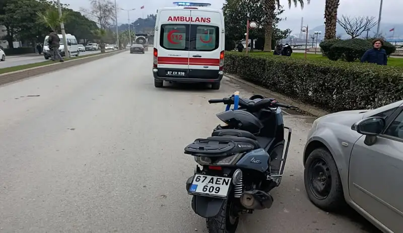 Ereğli Sahil Bandında Peş Peşe Kazalar: 2 Yaralı