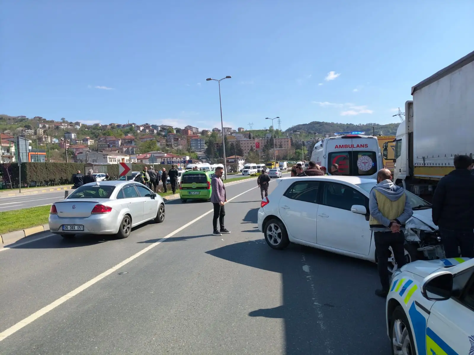 Ereğli’de Şerit Değiştirme Kazası: 1 Kişi Yaralandı
