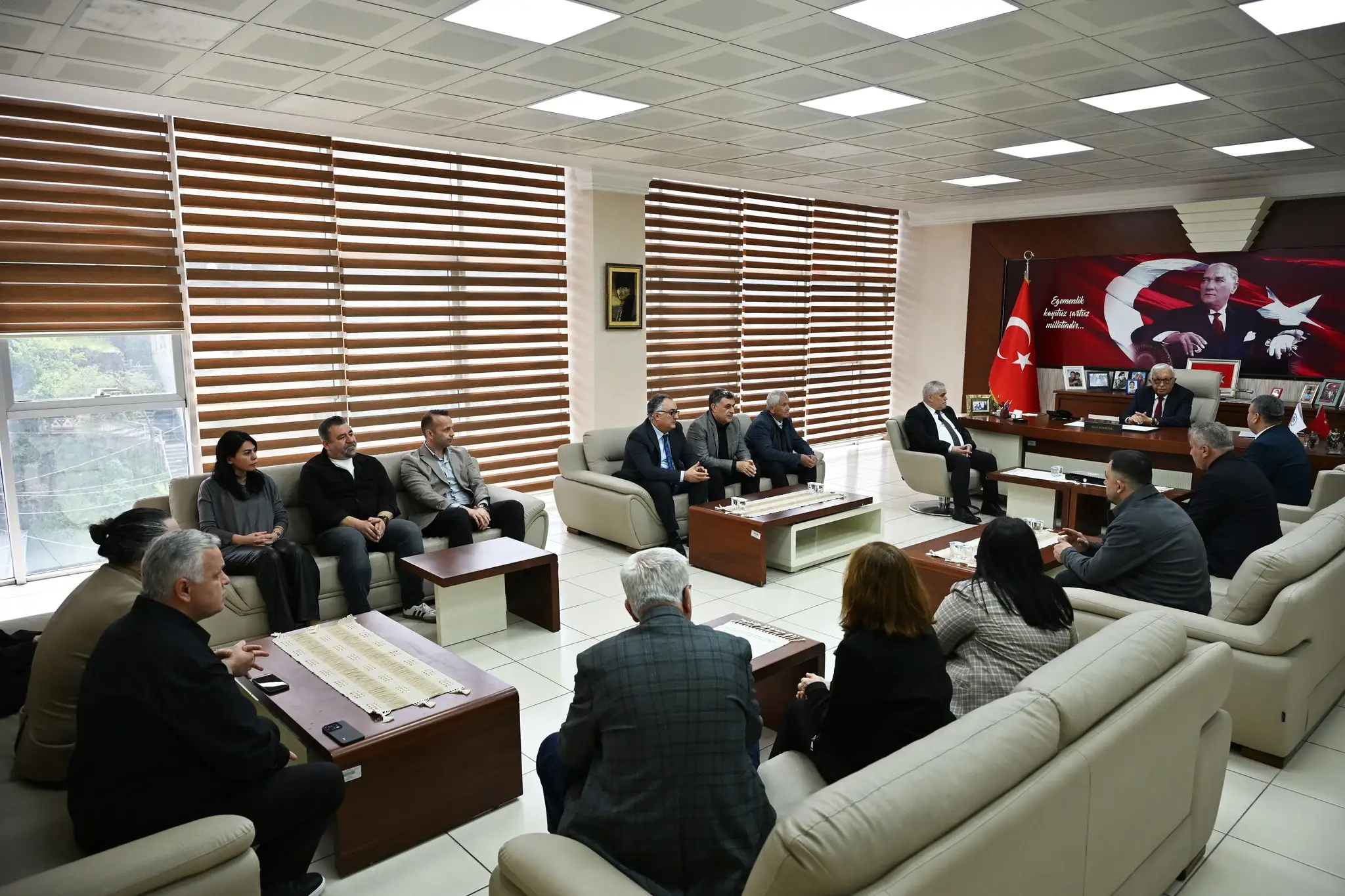 BAŞKAN POSBIYIK, DAİRE MÜDÜRLERİNDEN BRİFİNG ALDI