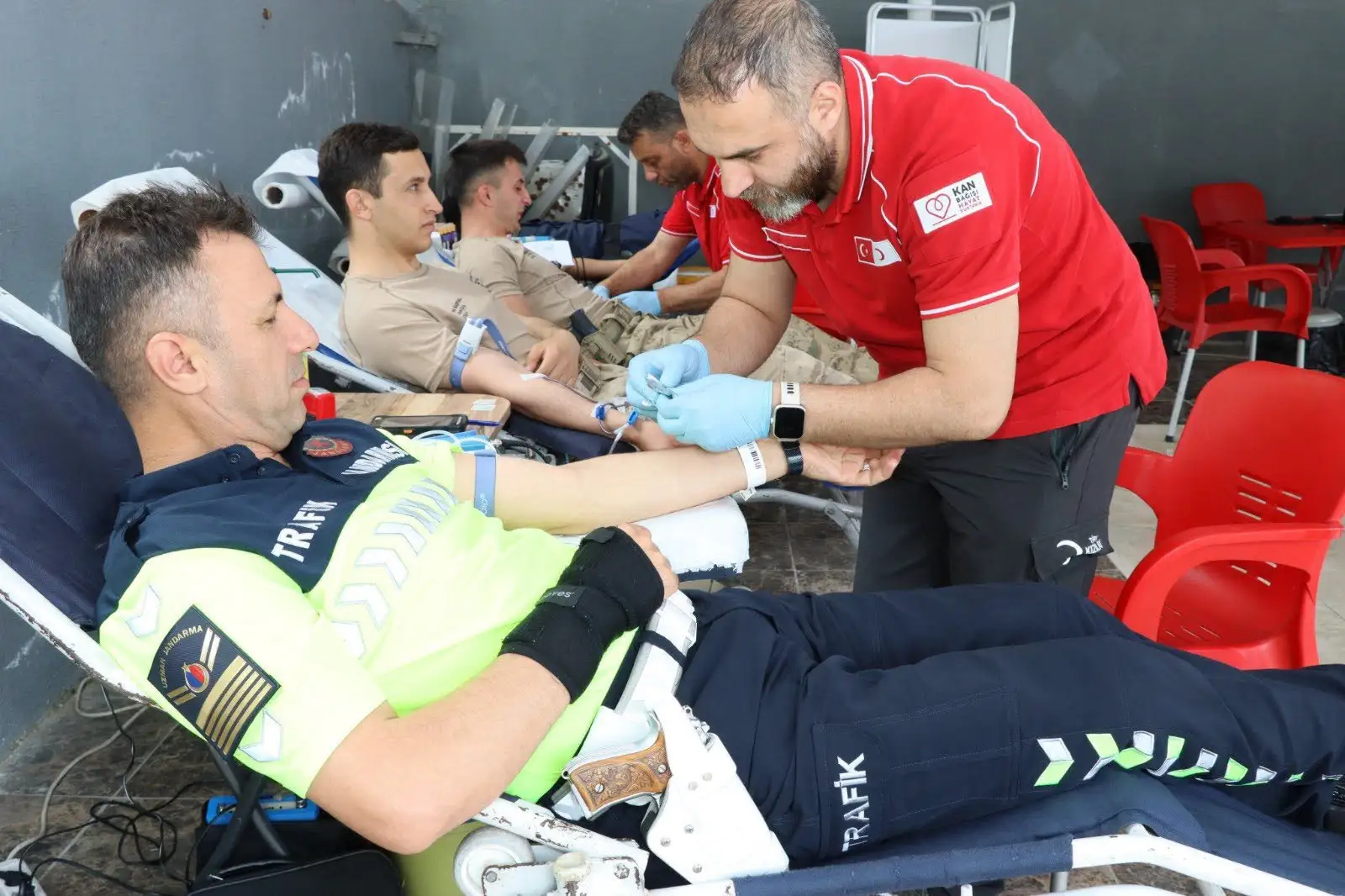 JANDARMADAN ANLAMLI KAMPANYA: KAN BAĞIŞIYLA HAYAT KURTARDILAR