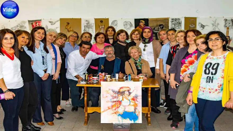 Efelerin Ressamı Kasap, canlı performans sergiledi