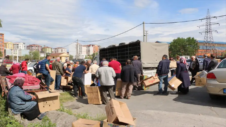 Çiftçilere 2 bin adet yumurta tavuğu dağıtıldı