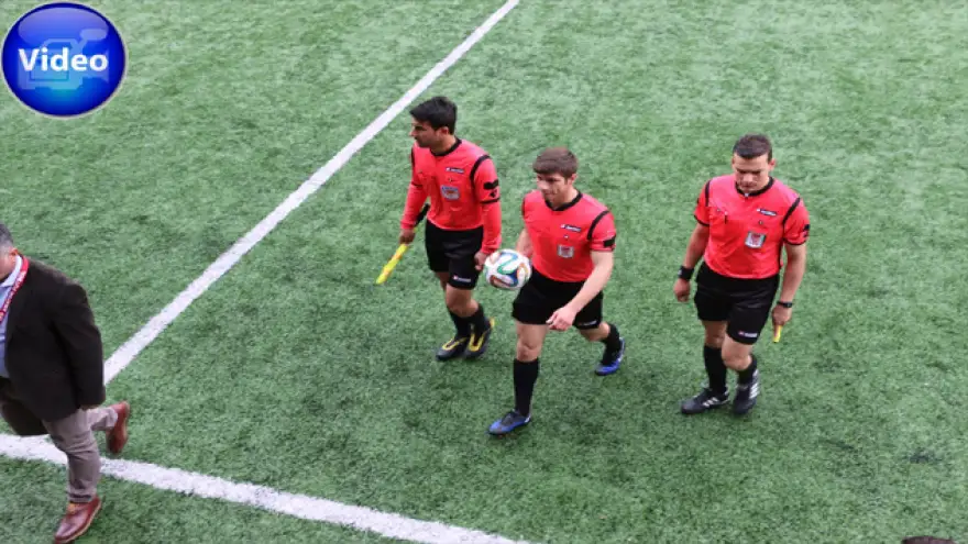 Hakeme ilginç protesto...