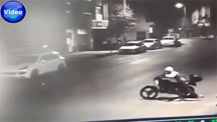 Park halinde ki motosikleti çaldı