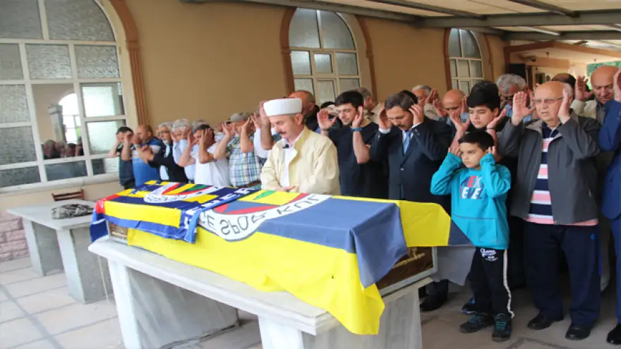 En sevdiği renklerle sonsuzluğa uğurlandı