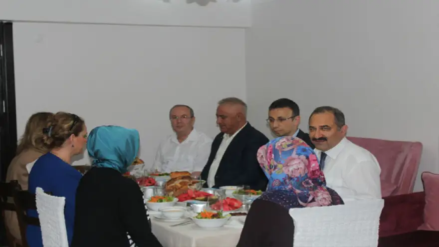 Vali Kaban, şehit ailesi ile iftar yaptı
