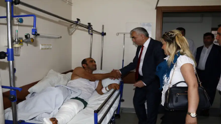 GMİS'ten kazalı maden işçisi ile hasta ziyaretleri...