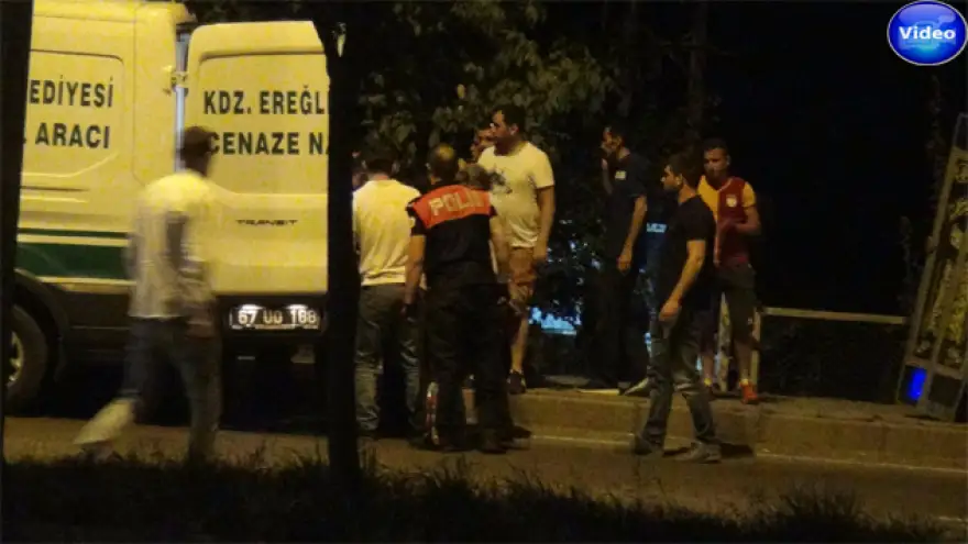 Biri iş yerinde diğeri evinde ölü bulundu