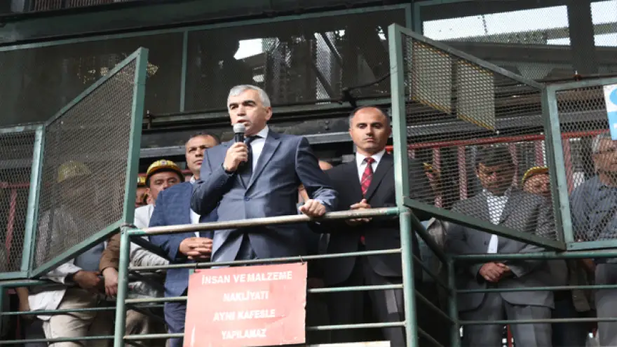 GMİS Üzülmez’de madencilere TİS hakkında bilgi verdi