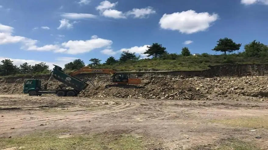 Çamlıbel Köyü’ne futbol sahası yapılıyor