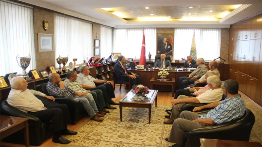 Fevkani köprü altı esnaflarından Akdemir'e ziyaret