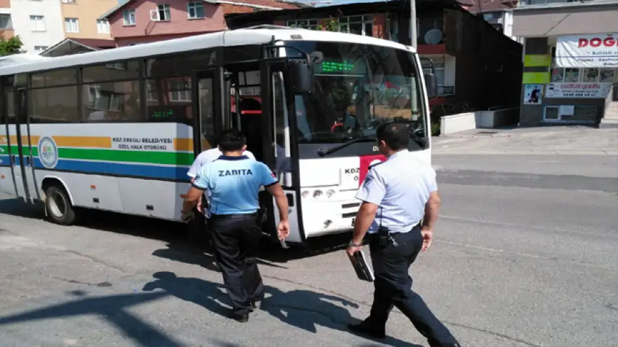 Taksiler ve halk otobüsleri denetlendi
