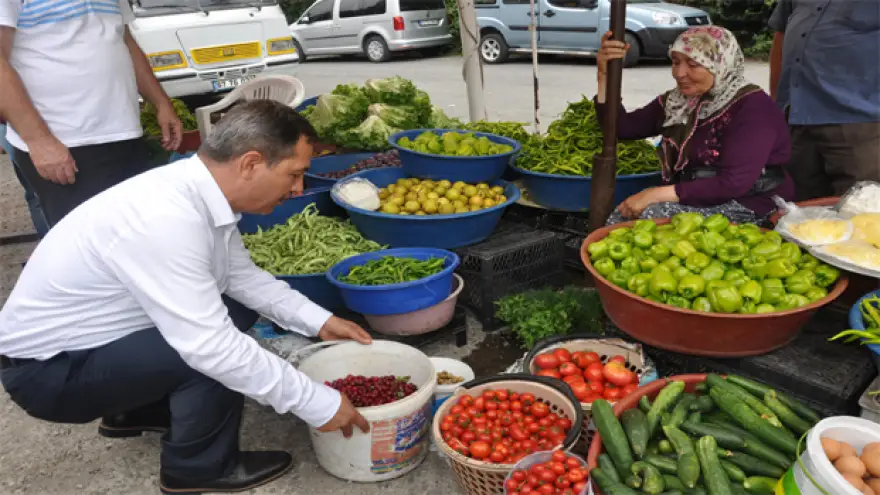 Uysal, Pazaryeri çalışmalarını denetledi