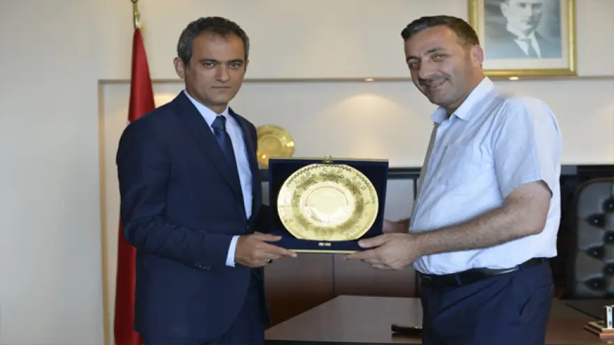 Turanlı, Özer'i Makamında Ziyaret Etti 

