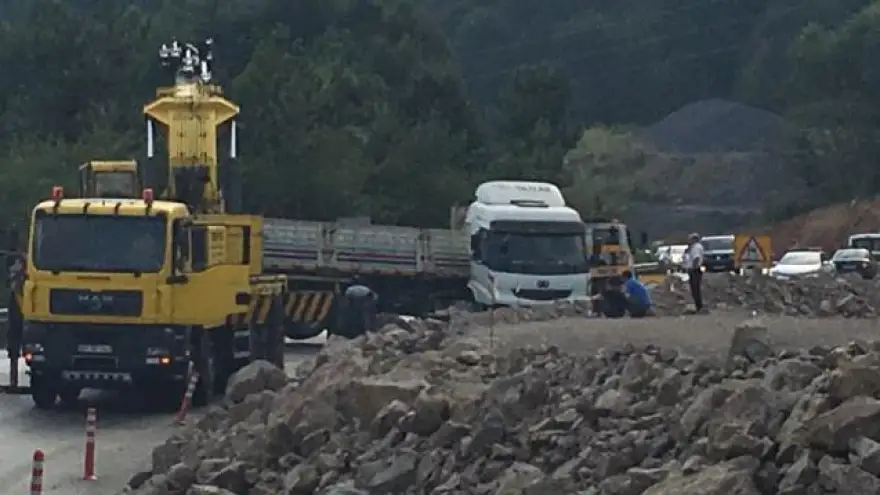 Tır Kazası, 1 Kişi Yaralandı…