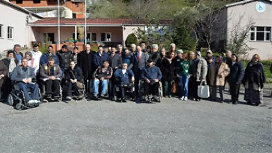 FİZİKSEL ENGELLİLER DERNEĞİNE ZİYARET