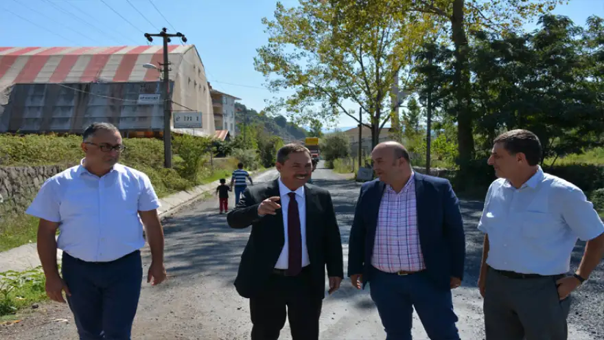 Asfalt çalışmalarına yerinde takip...