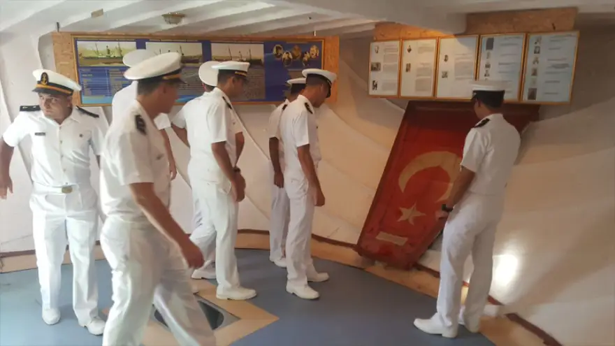 Deniz Harp Okulu Öğrencilerinden Gazi Alemdar’a Ziyaret