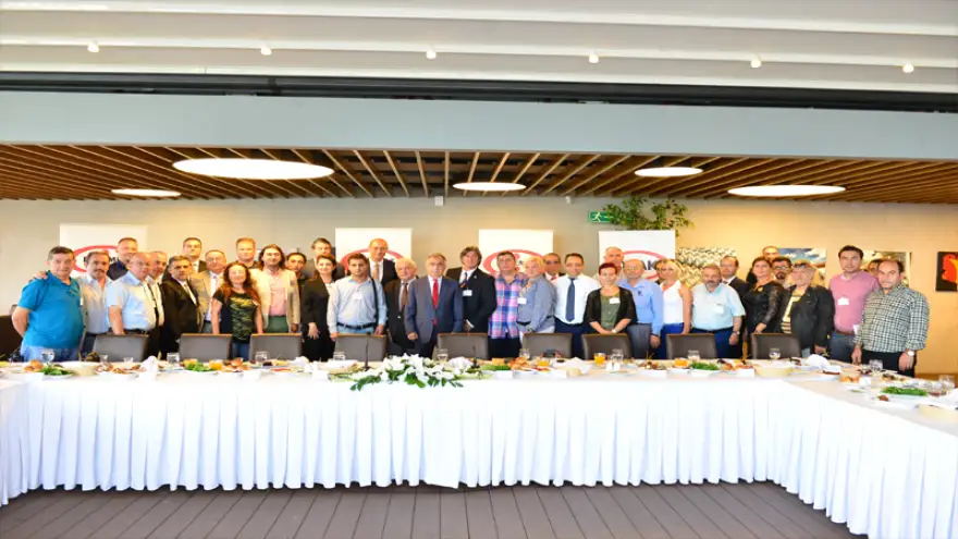 Baktır: "Geçmişe takılan geleceği satın alamaz"