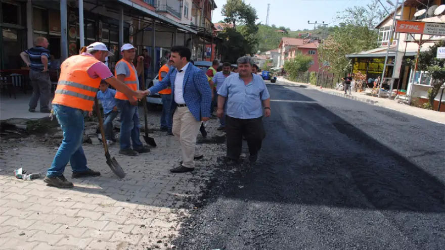 Çakır, asfalt çalışmalarını inceledi