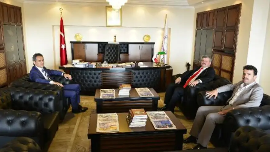 Çaturoğlu, Özer'i tebrik etti...