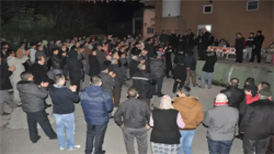 MAHALLELERDE,İŞTE POSBIYIK SEVGİSİ