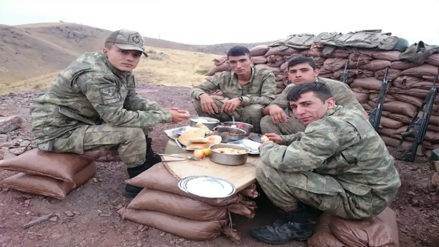 Uzman çavuşlar mağduriyetlerinin giderilmesini istiyor
