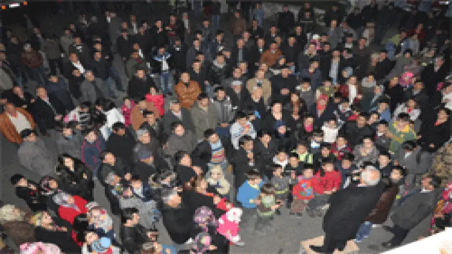 MAHALLELER, LİDERİNE SAHİP ÇIKIYOR