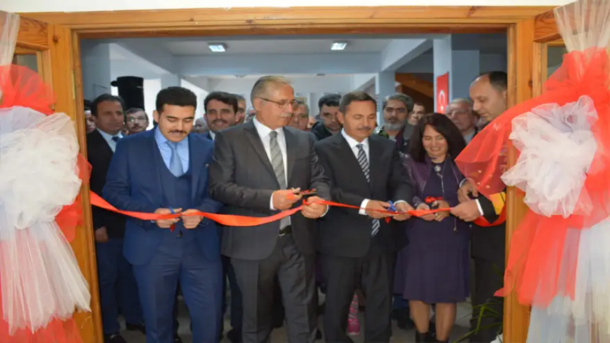 ‘Ekim geçidi’ resim sergisi açıldı