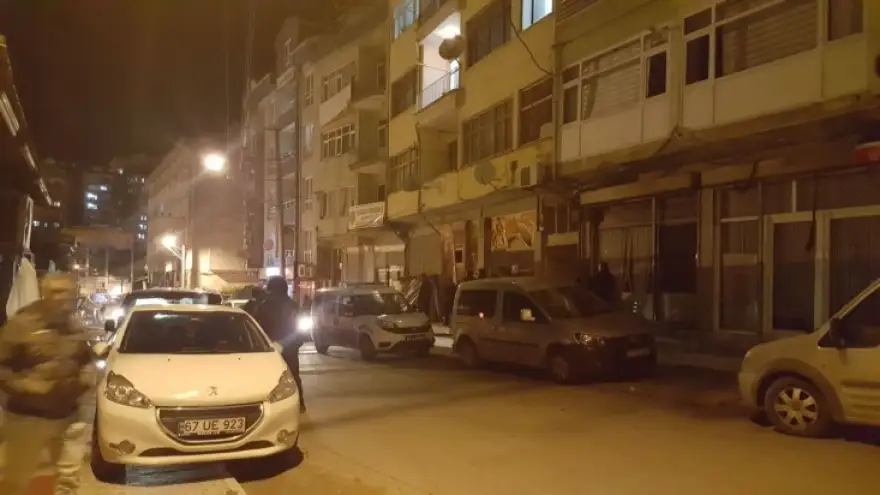Evinde ölü bulundu