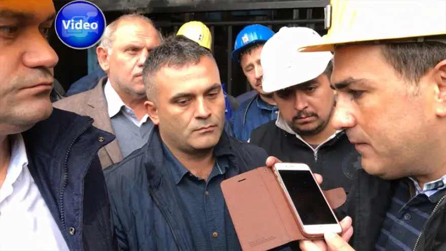 Yer altındaki işçilerden mesaj var!...