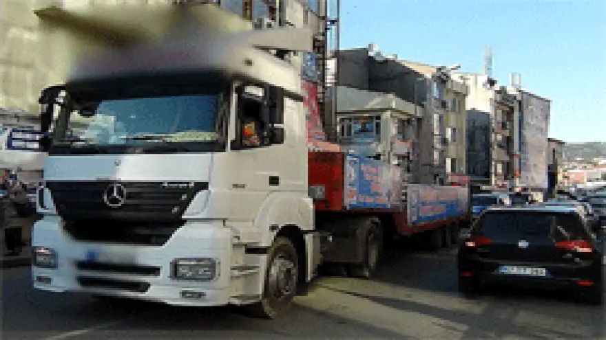 İLGİNÇ SEÇİM MANZARALARI