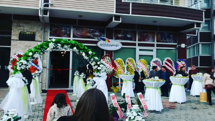 Gökkuşağı Home Dekor açıldı