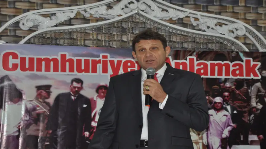 Ertürk'ten, AK Parti'ye eleştiri...