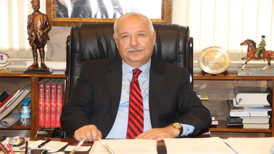 Akdemir Mimar Fırat Birkan’ı tebrik etti