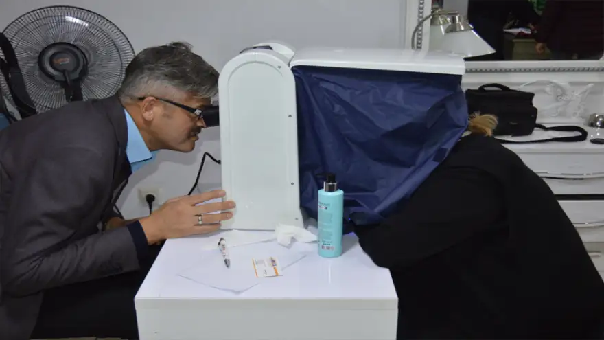 Wood ışığıyla cilt kontrolü yapıldı