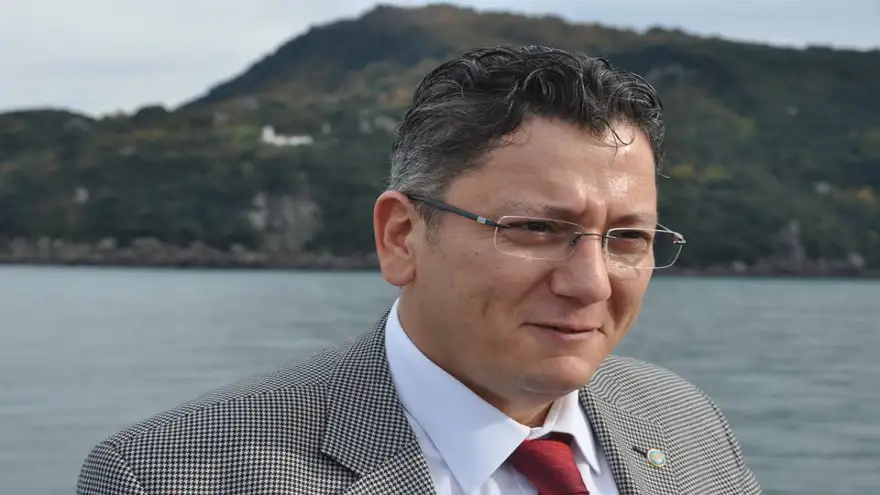 Sertan Yalçın, oy birliğiyle başkan oldu