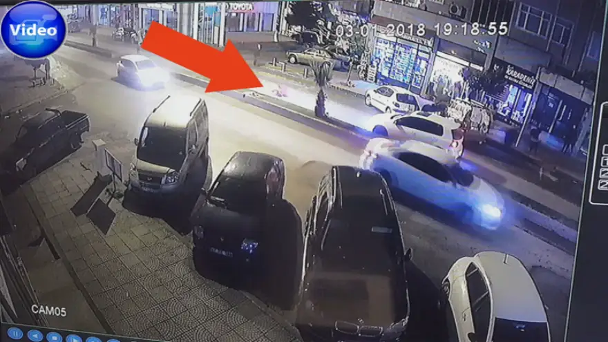 Küçük kıza çarpmıştı… o anlar kameraya yansıdı…