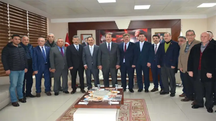 Karacan’dan Başkan Uysal’a ziyaret..