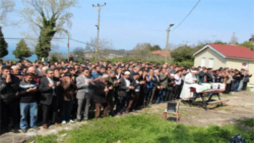 MADEN İŞÇİSİ NAİM CANER TOPRAĞA VERİLDİ