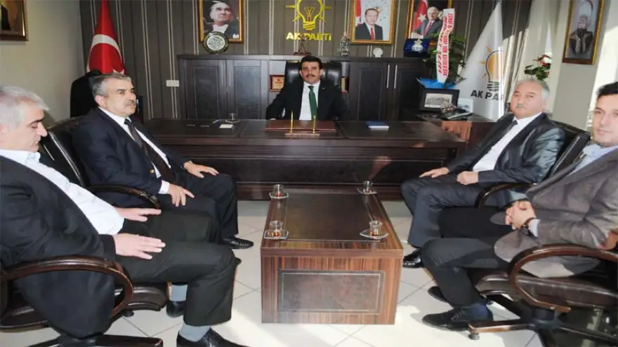 Tezel ve Yönetimi, AK Parti’de…