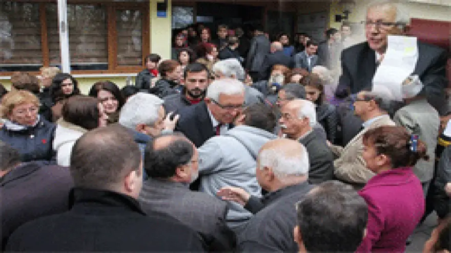 POSBIYIK:"BELEDİYEYİ HIRSIZLIKLA ALDILAR"