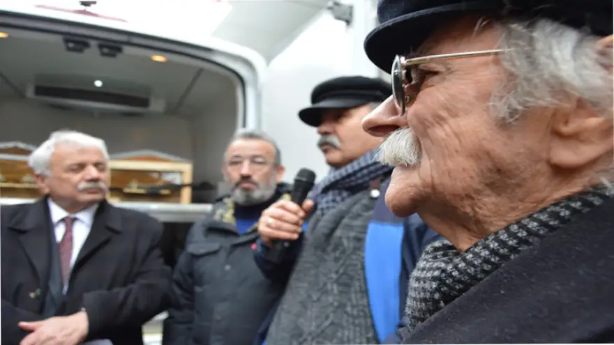 Meslektaşları göz yaşları ile uğurladı..