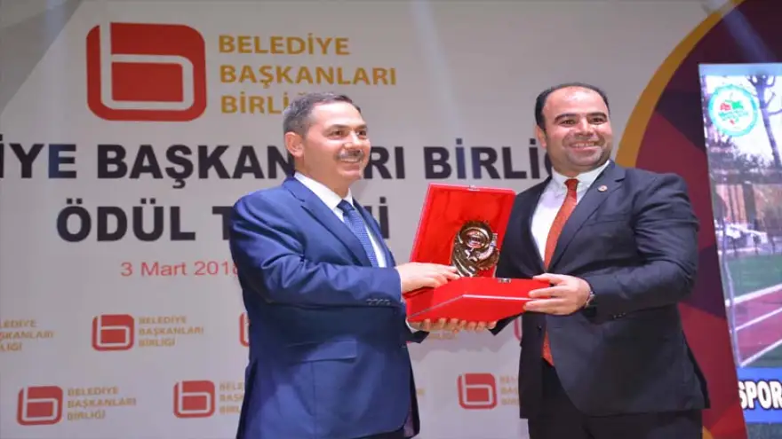 Hüseyin Uysal'a jüri özel ödülü... 