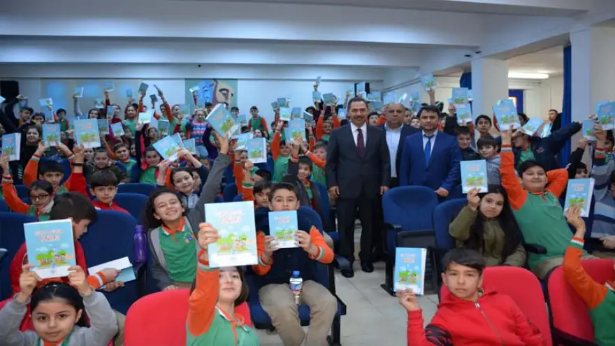 Uysal’dan öğrencilere çevre dersi
