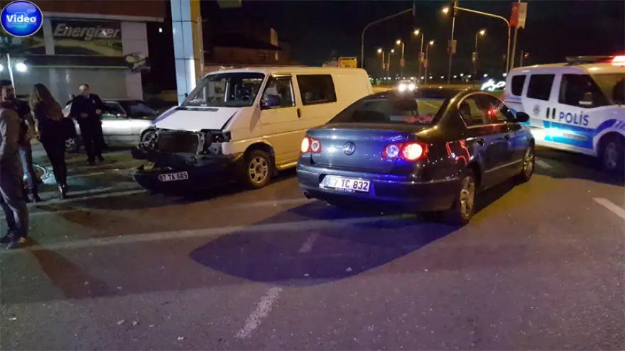 Kavşakta çarpıştılar; 5 yaralı var…