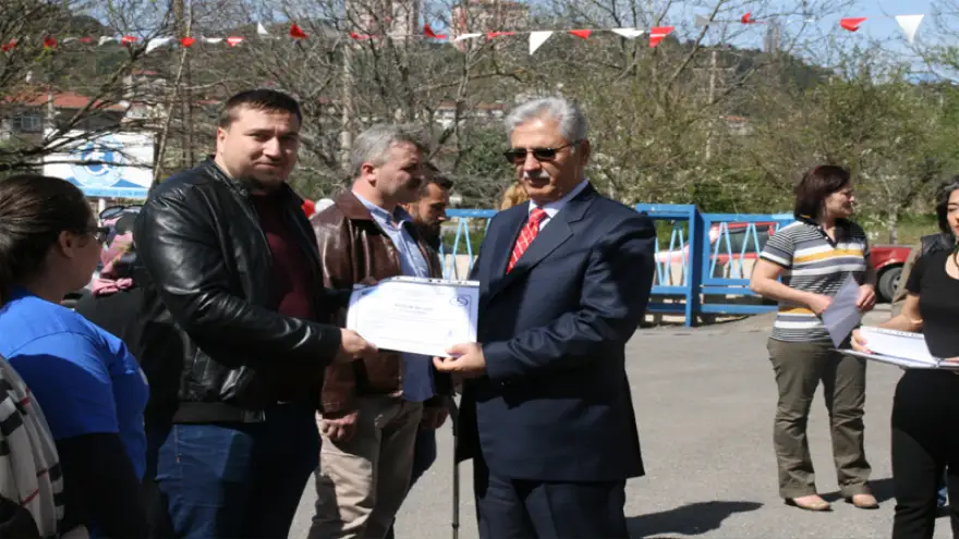 Engelliler derneği’nde sertifika töreni yapıldı