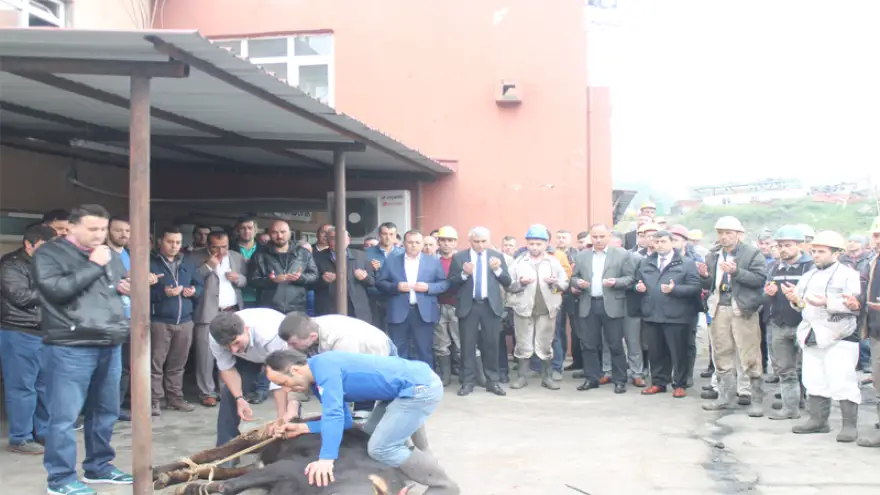 Madenci Amasra’da Kurban Kesti