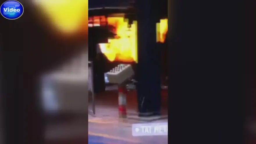 Yangın çıktı, 10 işçi hastaneye kaldırıldı